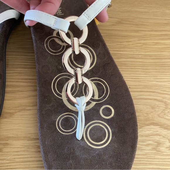 Orthaheel Size 11 Brown, Gold & White Thong Sandals - NWOT - Picture 4 of 9